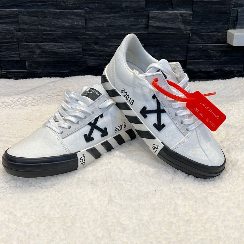 Off-White canvas skate shoes